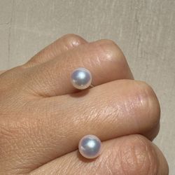 18k mikimoto white gold earrings pristine Studs