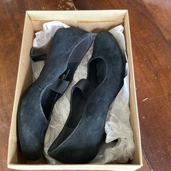 Clarks dress shoes, black