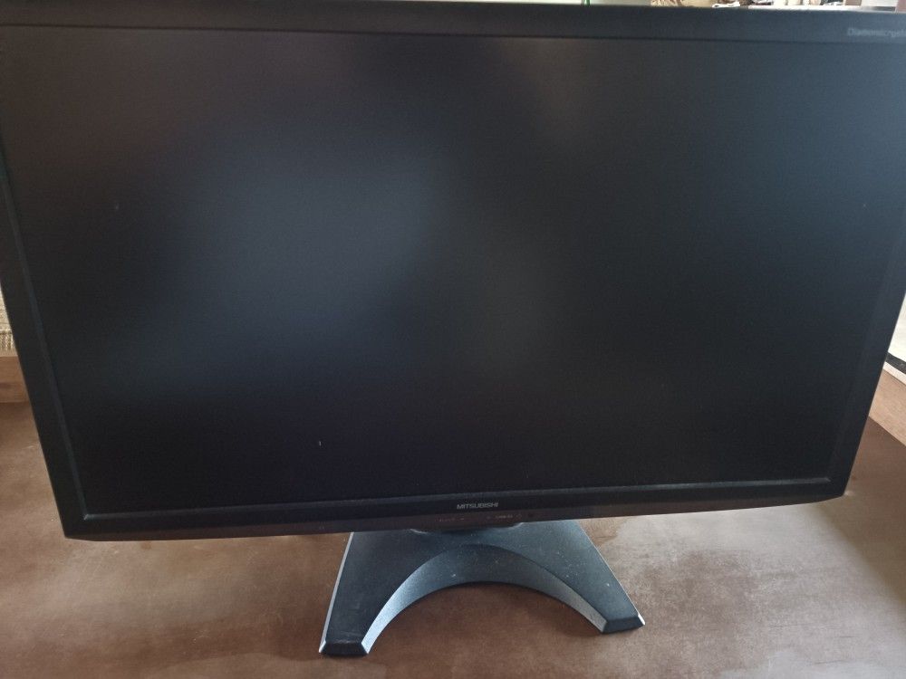 LCD Mitsubishi Monitor 27 Inch 
