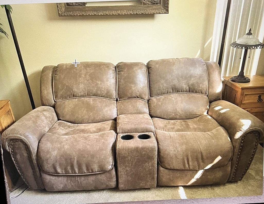 Brown Electric Couch & Loveseat Set 