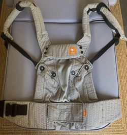 TULA  BABY EXPLORE COAST CARRIER - INFINITE