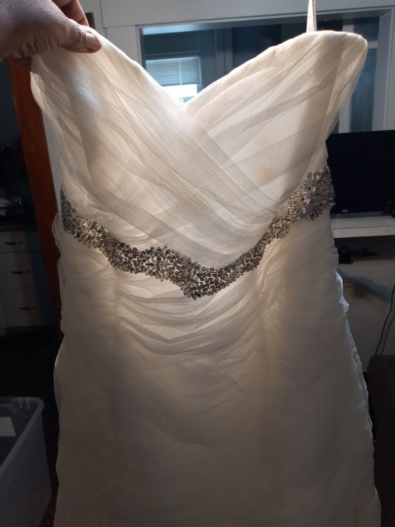 Wedding Dress 