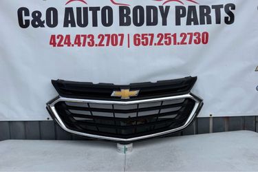 Chevy Chevrolet equinox 2018 2019 2020 2021 front bumper grille grill parrilla original USED OEM