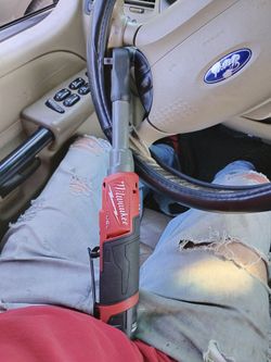 Milwaukee Fuel Cordless Ratchet Tool