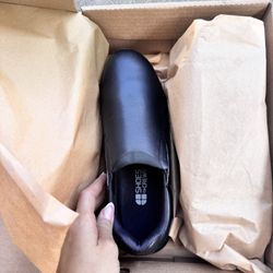 Non Slip Shoes For Men