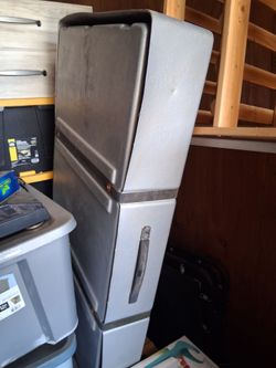2 Large under bed storage totes