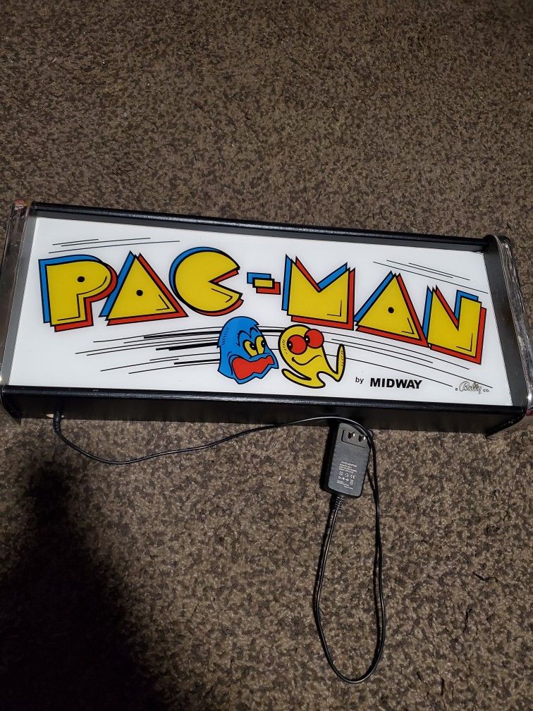 Retro Light Up Pacman Sign