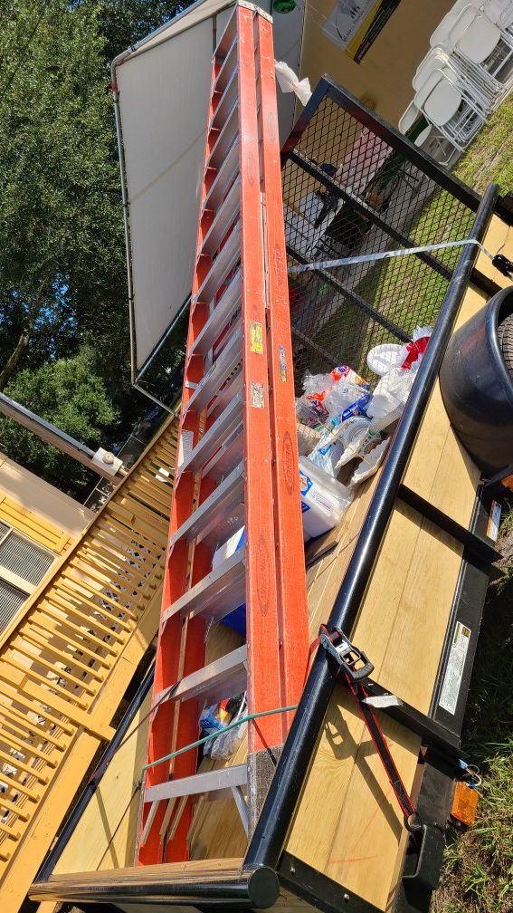 Fiverglass ladder