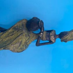 Sitting African Queen Statue 