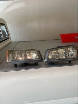 2003-2006 Chevy Silverado Cat eye Headlights