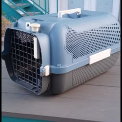 Large Catit Carrier Pickup Between 2:00-10:40 pm Rainbow/Charleston Cash Only Read Description Fcfs No Holds