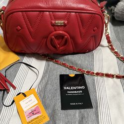 red crossbody (mario valentino)