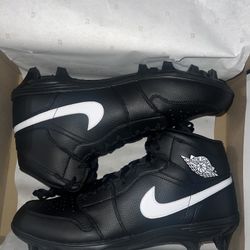 Air Jordan 1 Mid Tr