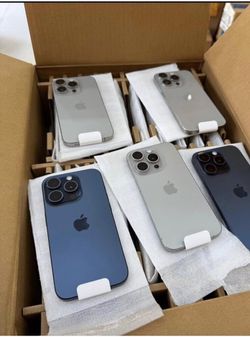 𝚒𝙿𝚑𝚘𝚗𝚎 15 pro max 𝚞𝚗𝚕𝚘𝚌𝚔𝚎𝚍 𝚠𝚒𝚝𝚑 𝚠𝚊𝚛𝚛𝚊𝚗𝚝𝚢