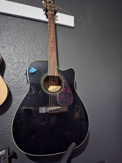 Yamaha guitar