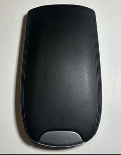 Armrest / Center Console Lid Mercedes-Benz X164 ML350 GL350 ML450 GL450 Black