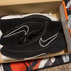 wrestling shoes 