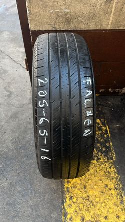 Tire 205 65 16