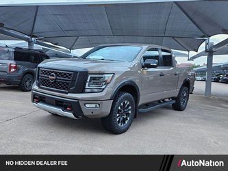 2022 Nissan TITAN
