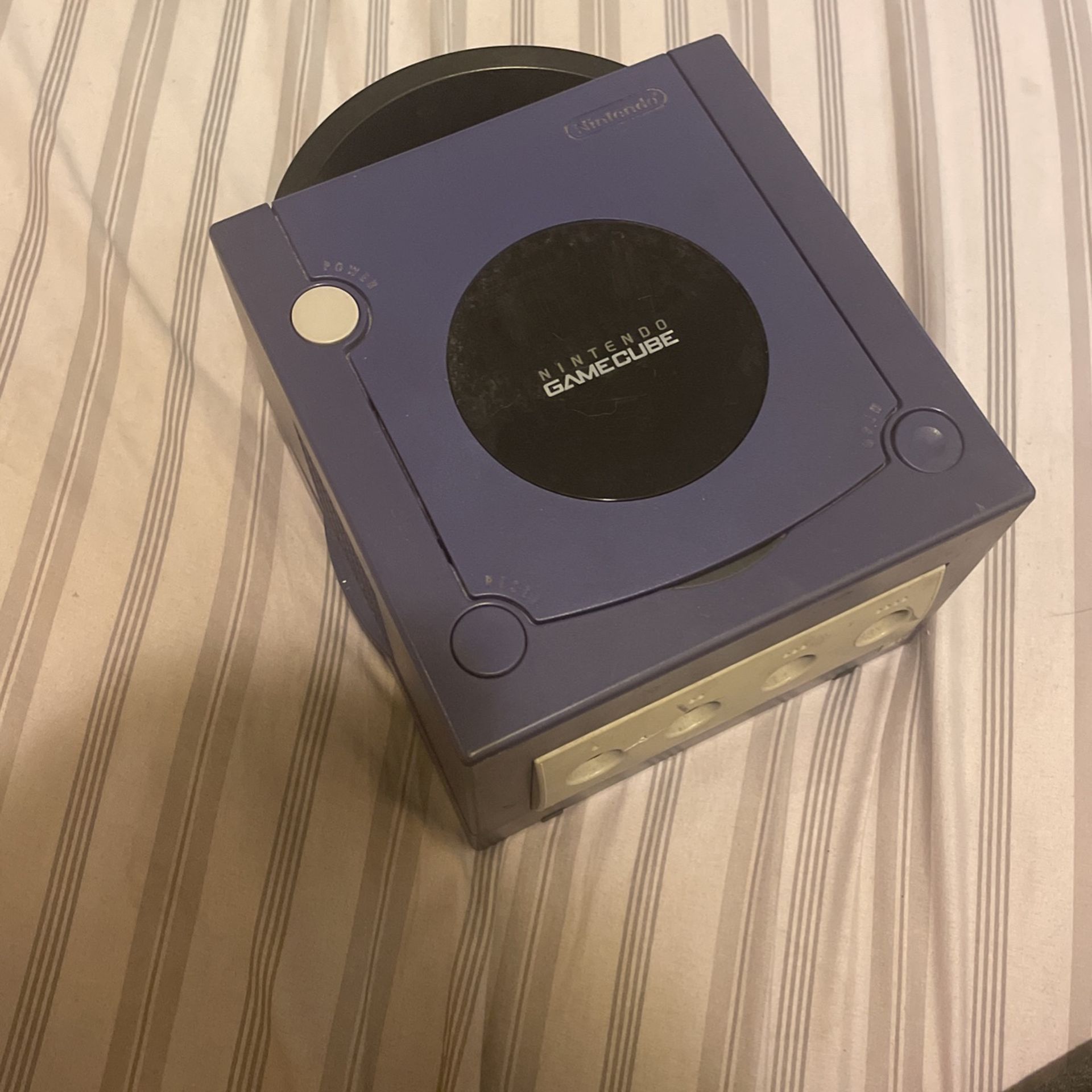 Gamecube read description!!!
