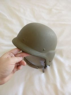 1980-90s Kevlar Military Helmet helmet PASGT DLA100