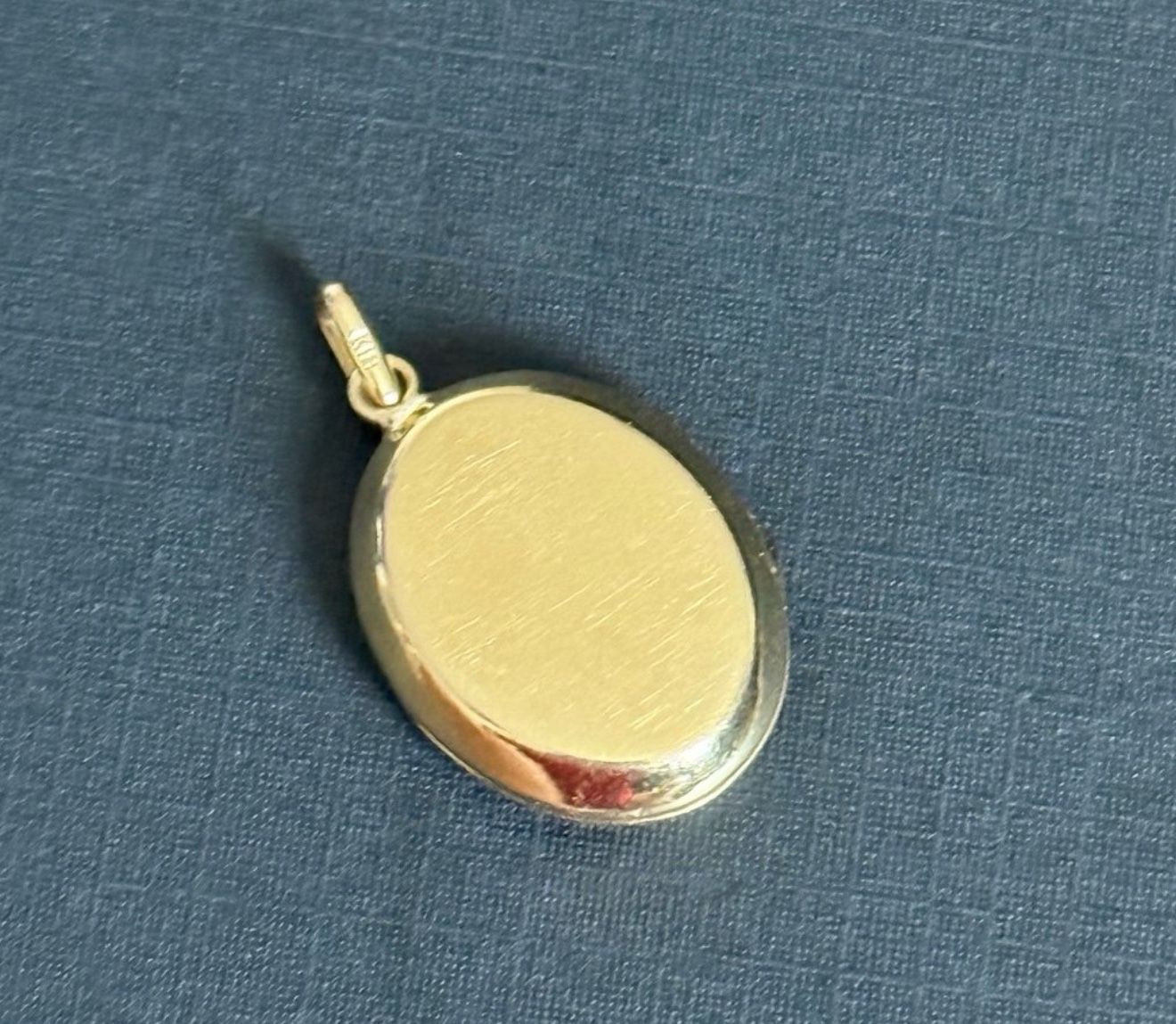 Locket Pendant 