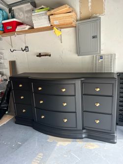 Statement Black & Gold 9-Drawer Dresser / Buffet – Delivery Available