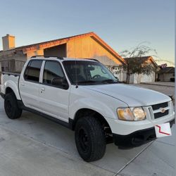 2003 Ford Explorer Sport Trac XLT 4x4