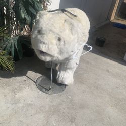 Big White Poler Bear 