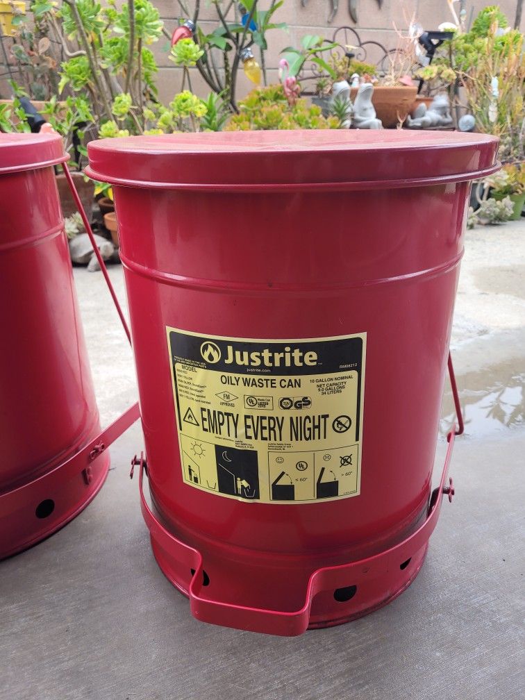 Justrite Shop Cans