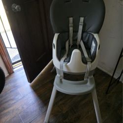 Graco High Chair 7 In 1 $50