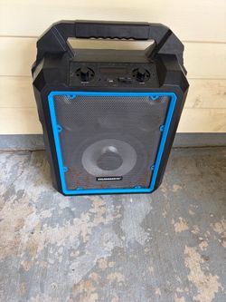BOCINA BLUETOOTH DESCONTINUADA DE LAS MEJORES DE 1200 WATTS DE BUENA MARCA HUMMER !