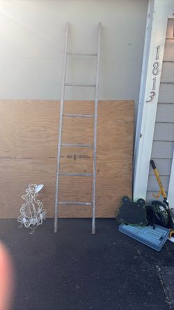 Decorative ladder
