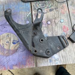 V6 231 3.8 Air Pump And Power steering Pump Bracket 
