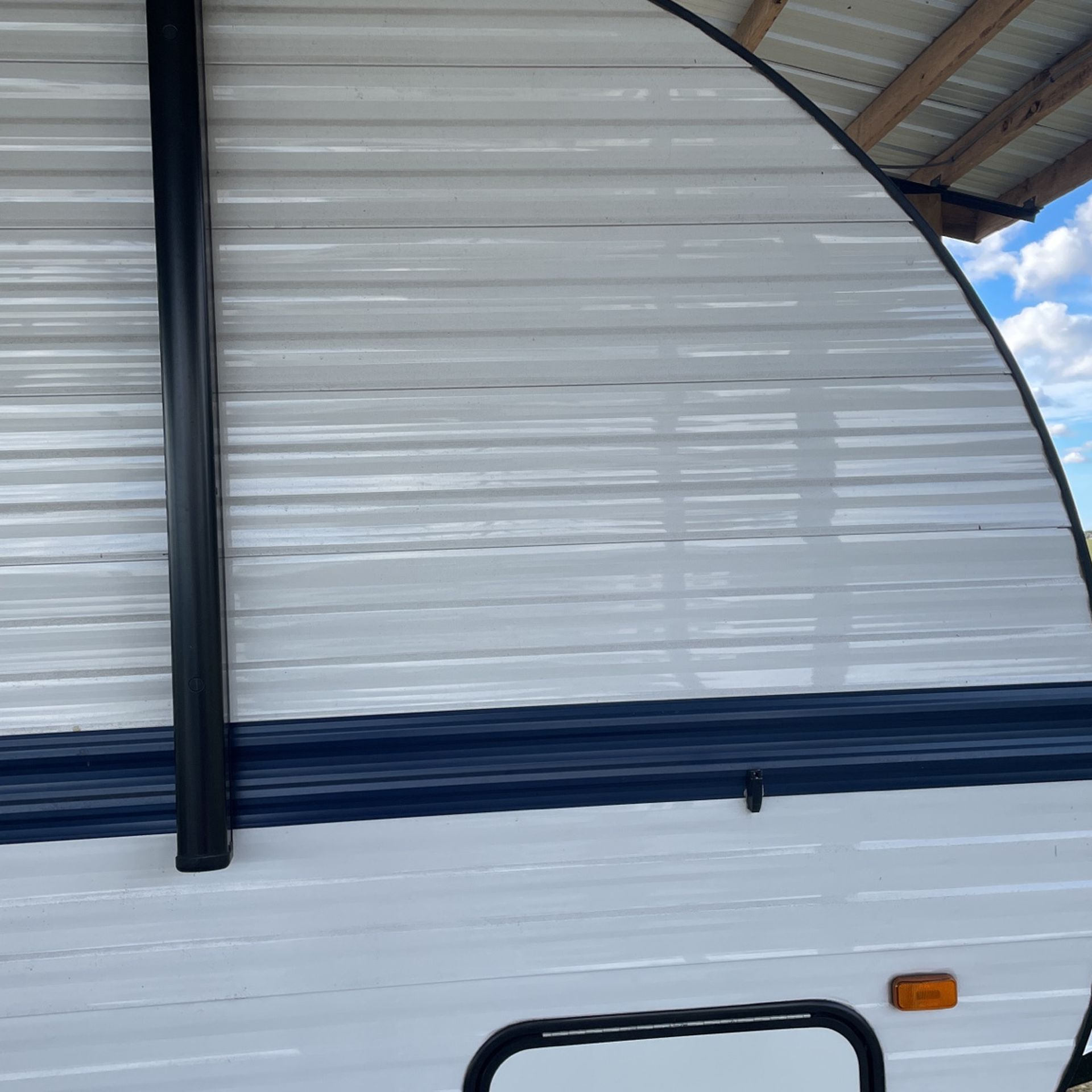 Rv Enlighten 3022