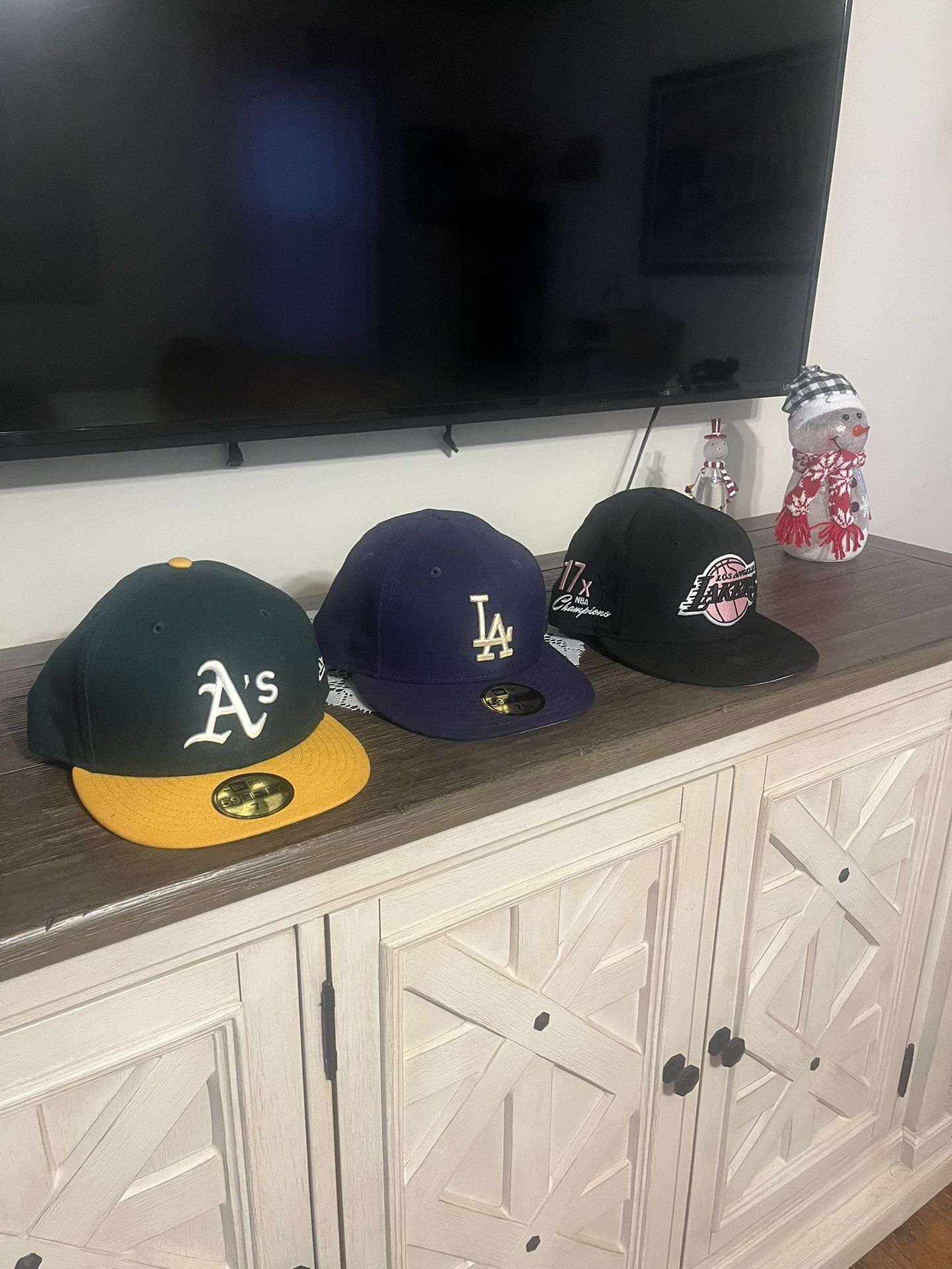 New Era Fitted Hats Size 7 5/8 Baseball Hats