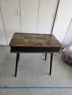 Vanity Desk