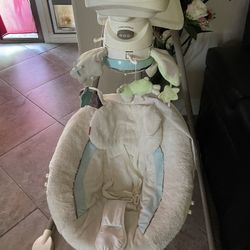 Baby Bassinet/ Swing