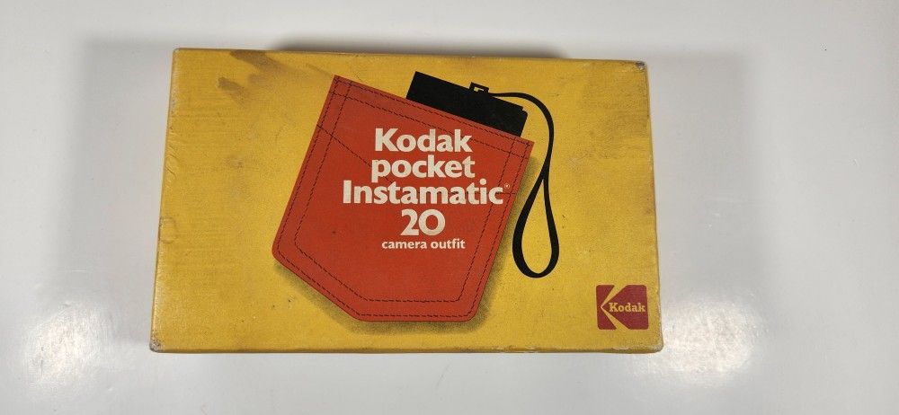 KODAK Pocket Instamatic 20 Camera In Original Box Vintage 1970’s