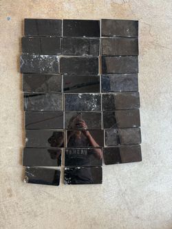 Apple iPhone? iPad? Samsung? Google Pixel? Is your Motorola screen damaged? Contact me for the best quote on parts!