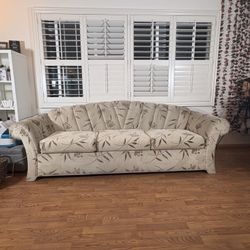 Floral Couch Bed w Mattress 