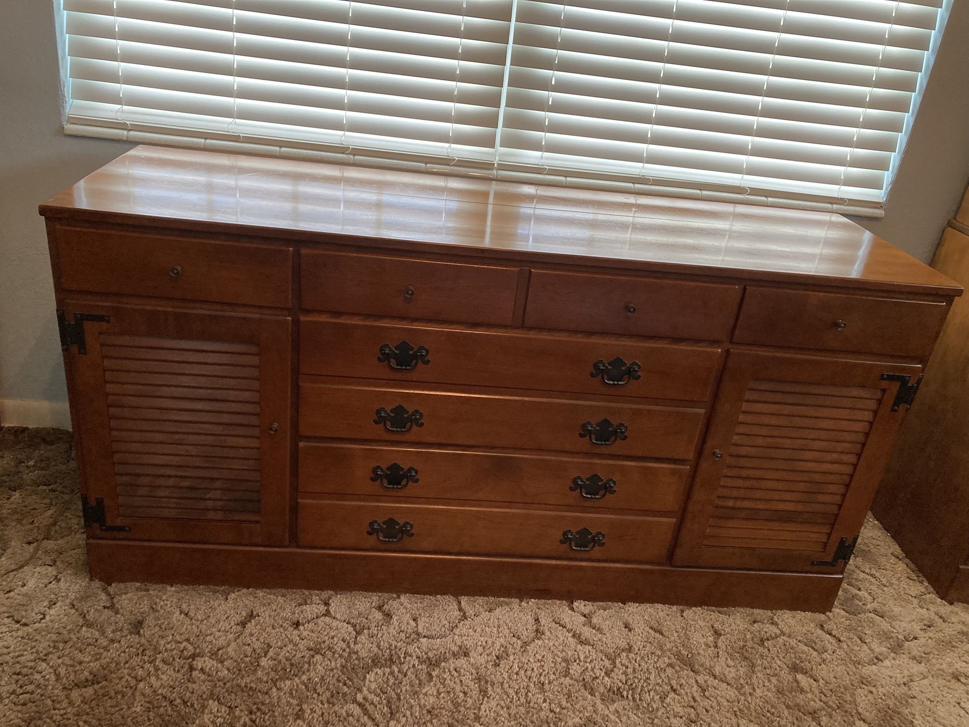 Vintage Ethan Allen Dresser
