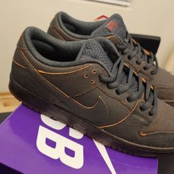 Nike Dunk SB Low Pro PRM - "Krampus"