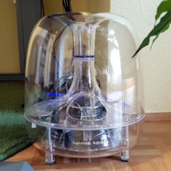 LOW PRICE MOVING- HARMON KARDON $500 RETAIL SPEAKER