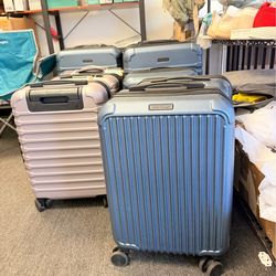 Light Flight 20 Inch Carry On Luggage Amazon Top Seller Clearance Deal Only $20 Open Box Item Fully Functional Minor Cosmetic Scratches No Bargaining 