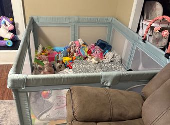 Huge Playpen with mat