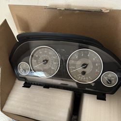 BMW F30 Cluster