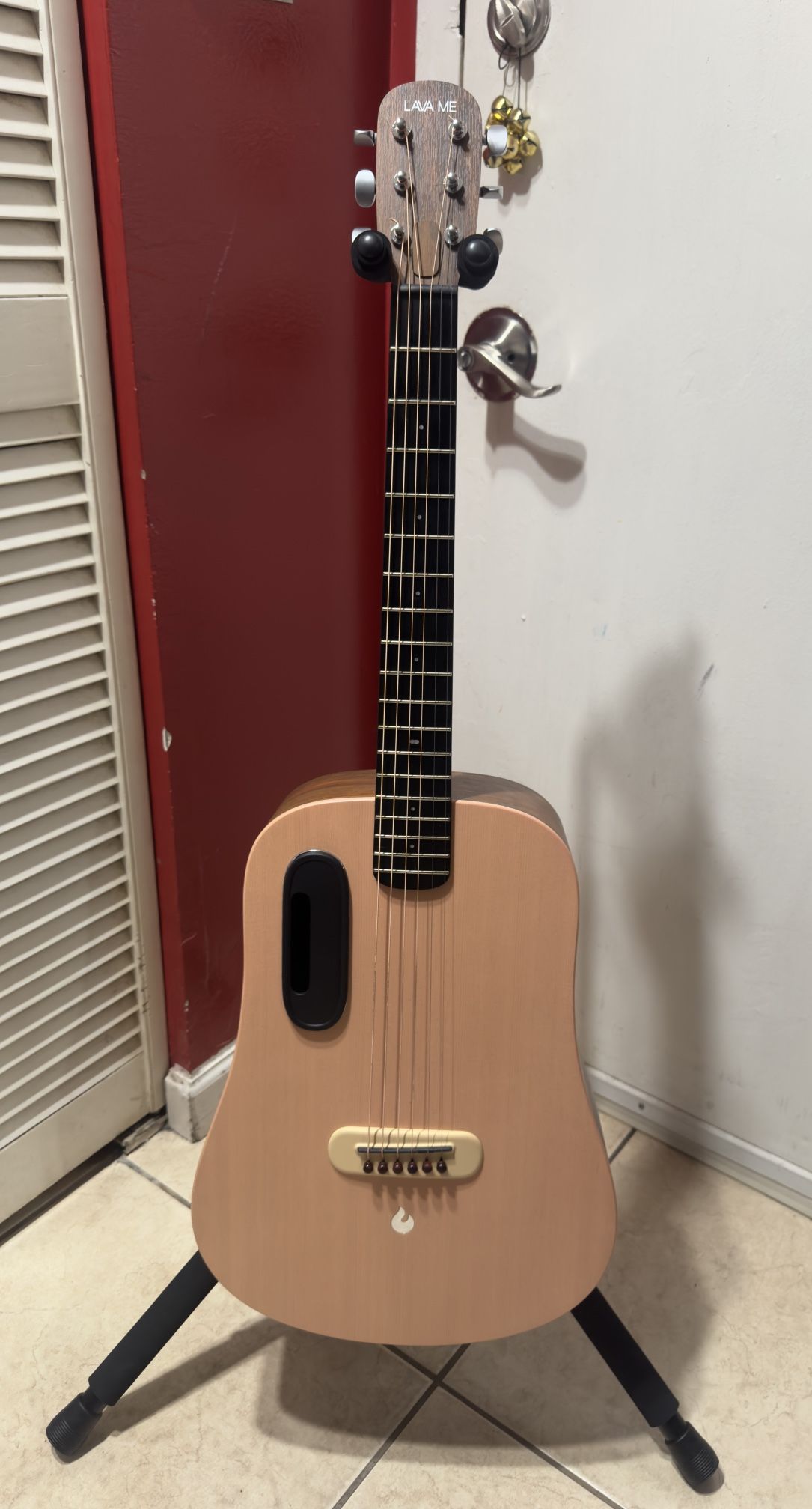 Lava Me4 Spruce Guitar