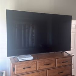 75’ Samsung 4K Smart TV