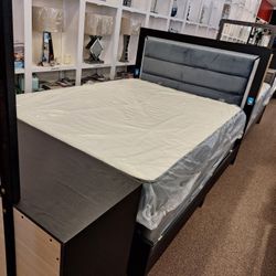 Reid..... Queen Bed Dresser And Mirror 